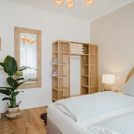 Boho - 5-3 * Koblenz (Rhineland-Palatinate)